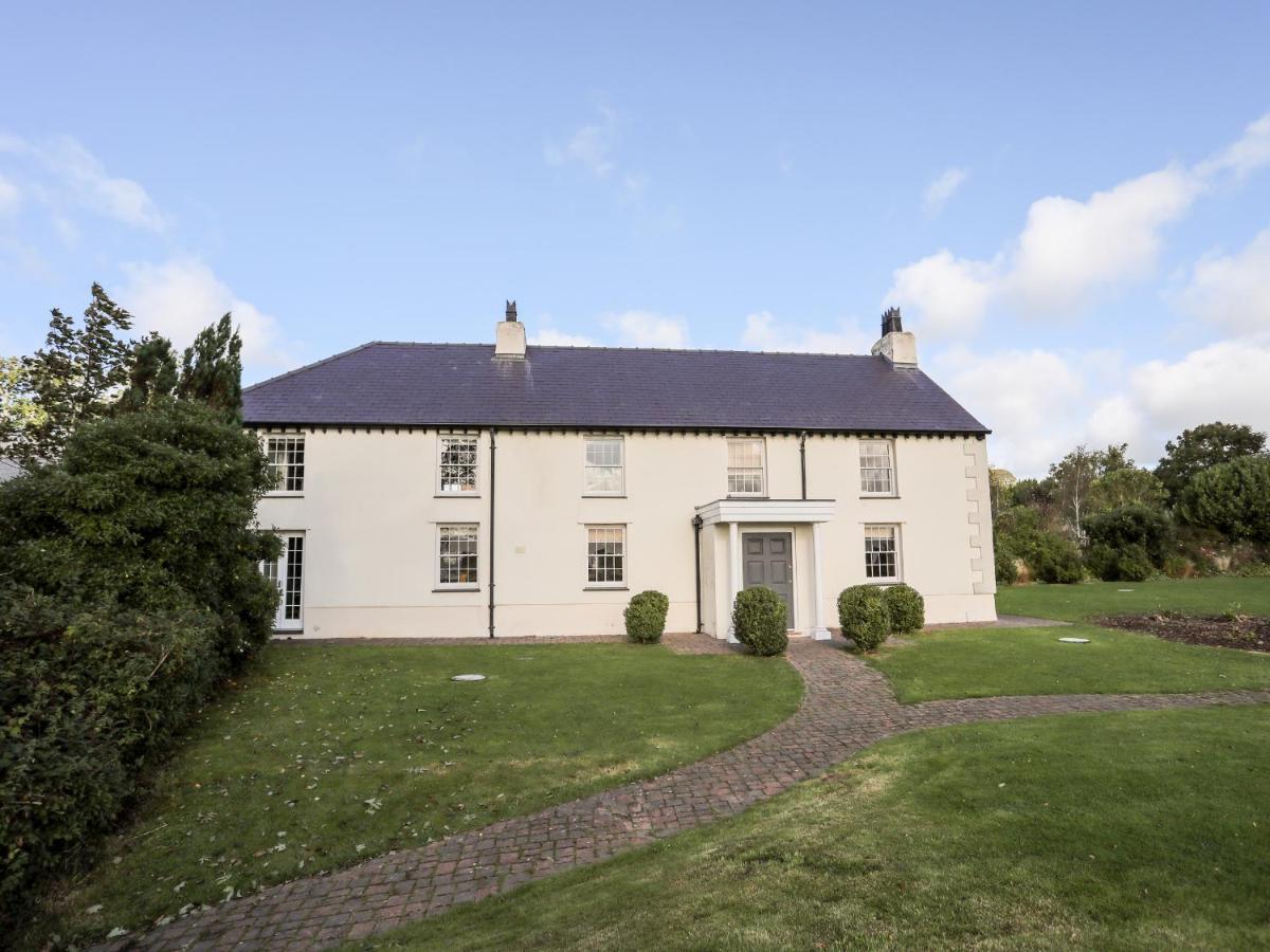 Villa Clynnog House Dwyran Exterior foto