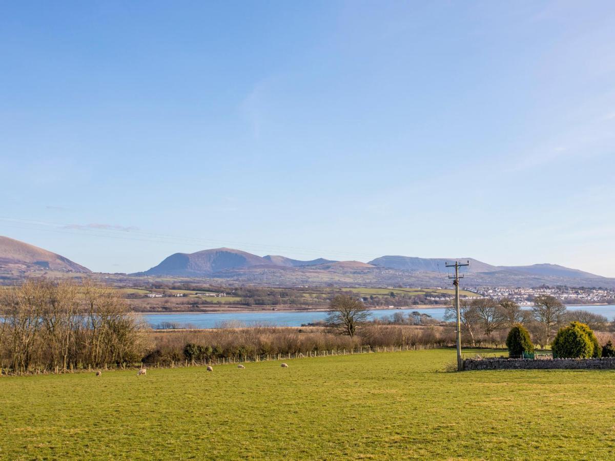Villa Clynnog House Dwyran Exterior foto